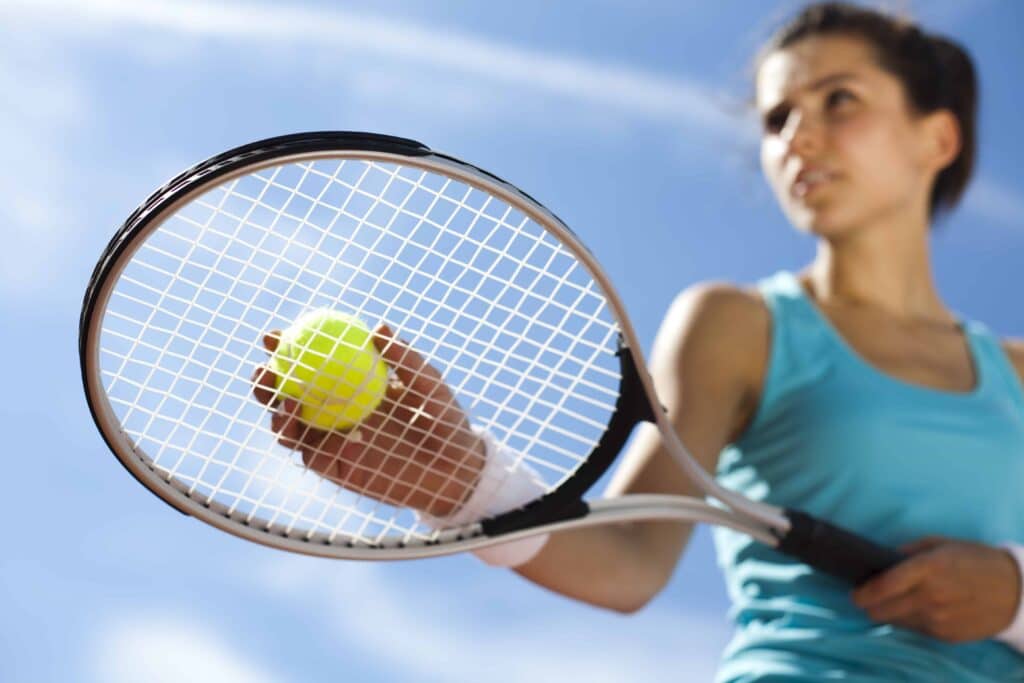 player is ready to serve in the tennis court